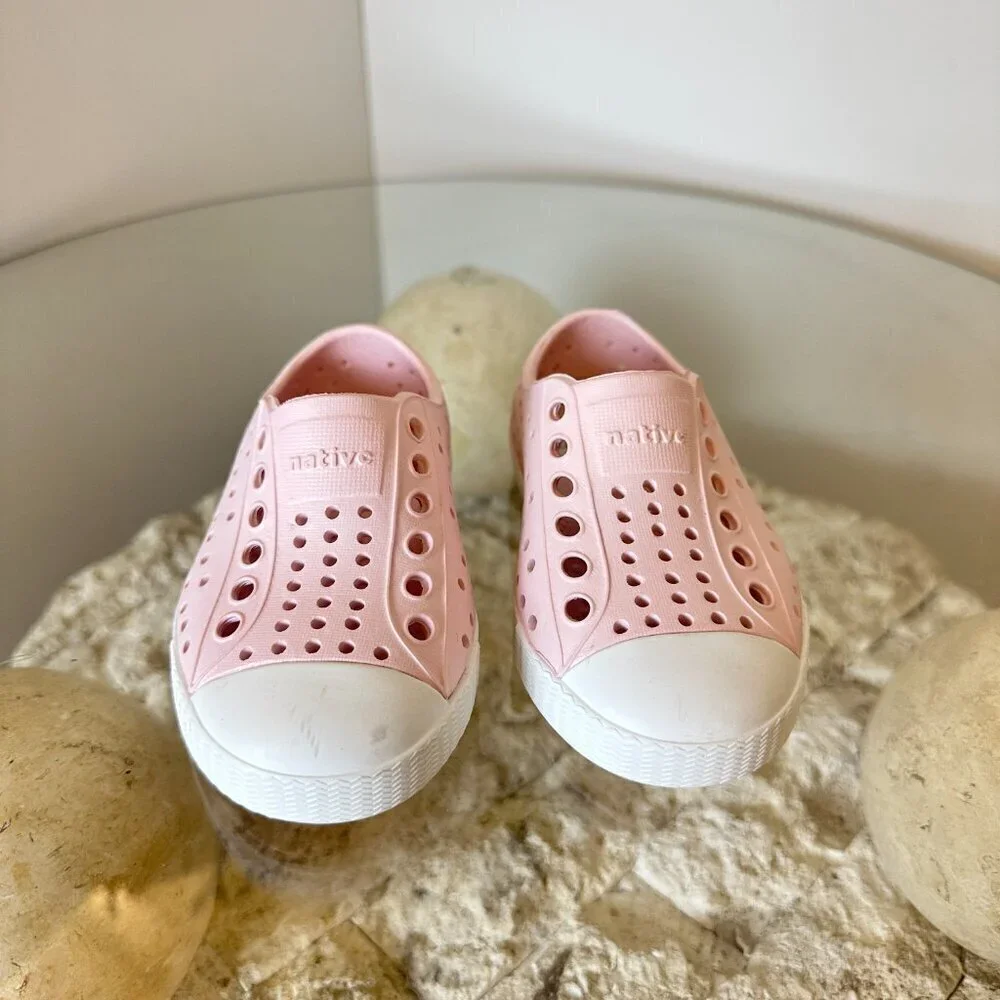 NATIVE Shoes Kids' Jefferson Water Friendly Slip-On Sneaker in Milk Pink